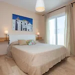 La Casa De La Dehesa- Solo Familias Дом отдыха *