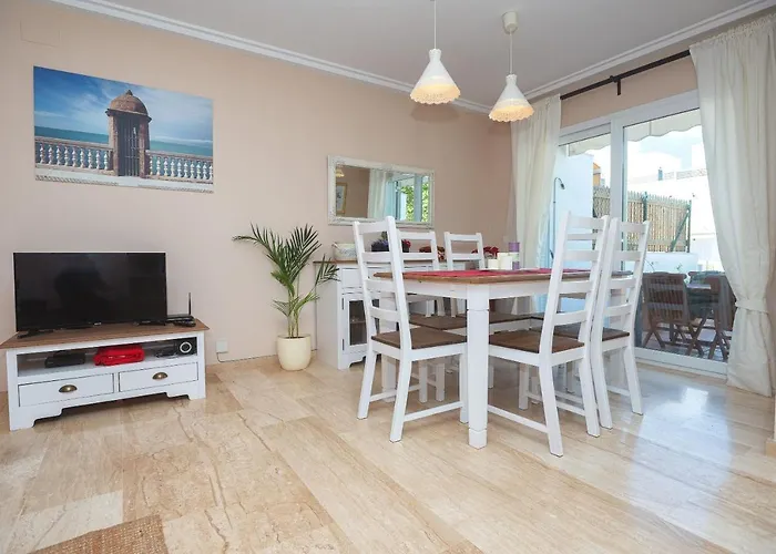 La Casa De La Dehesa- Solo Familias Дом отдыха *